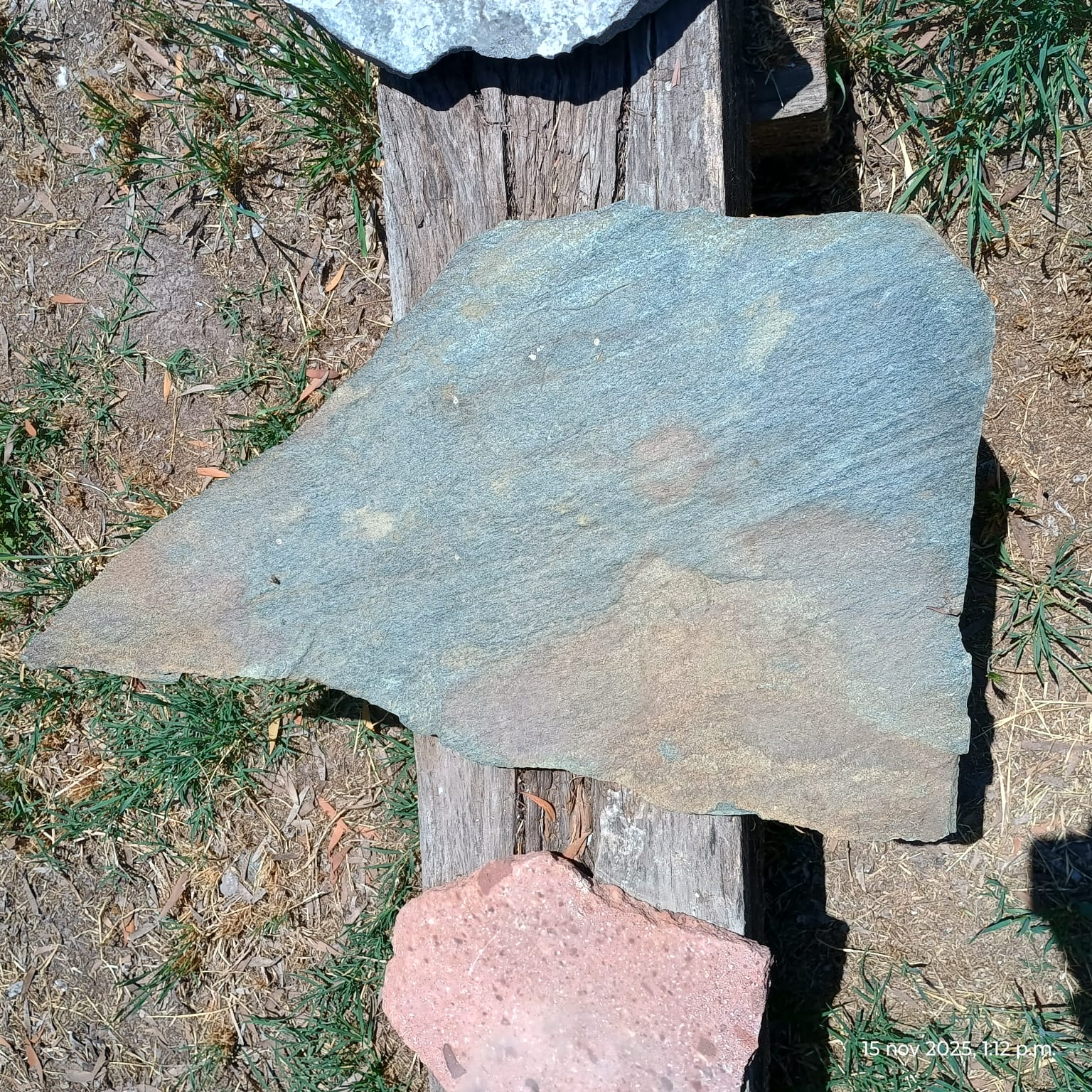 Adoquines y Piedra Natural para Pisos, Muros y Revestimientos