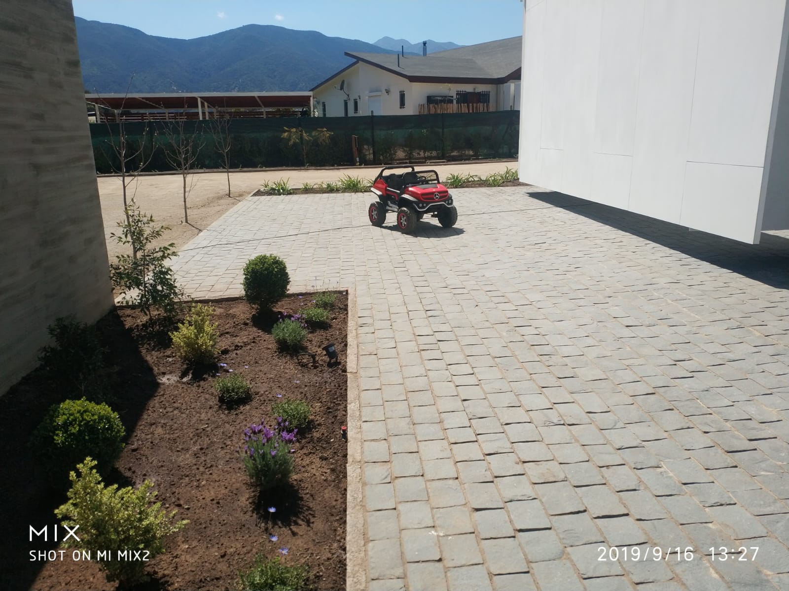 Adoquines y Piedra Natural para Pisos, Muros y Revestimientos