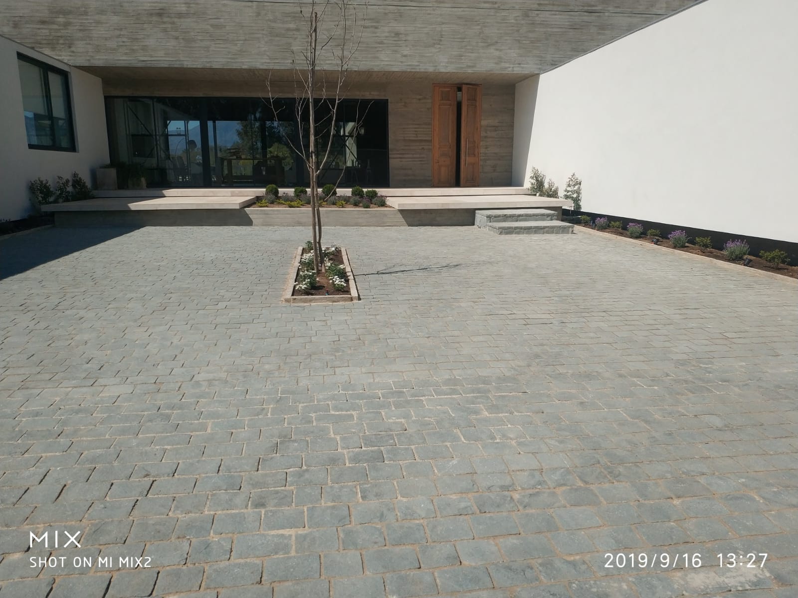 Adoquines y Piedra Natural para Pisos, Muros y Revestimientos