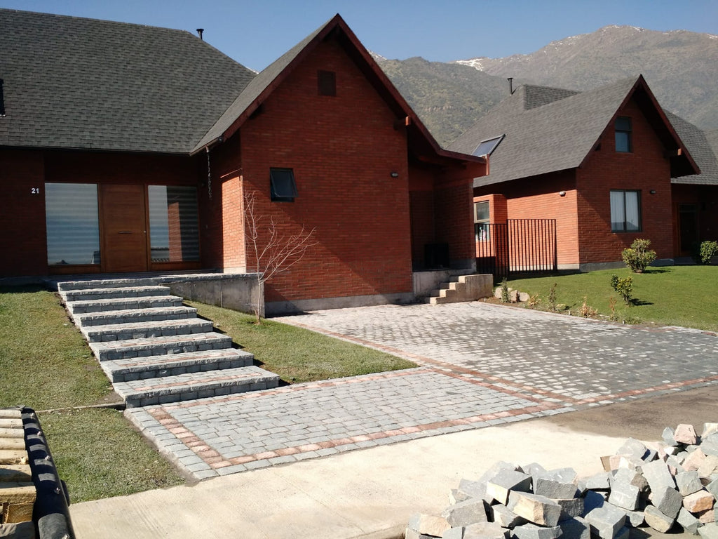 Adoquines y Piedra Natural para Pisos, Muros y Revestimientos